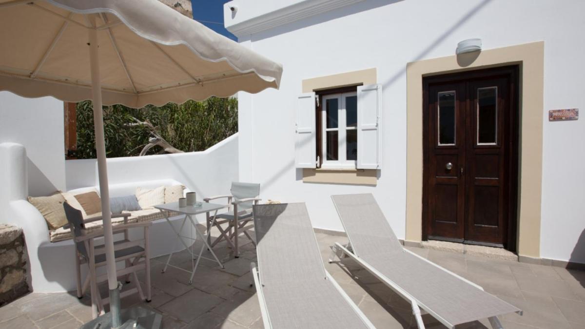 Chic & Modern Apartments With Swim Access Chalki Town Exterior foto