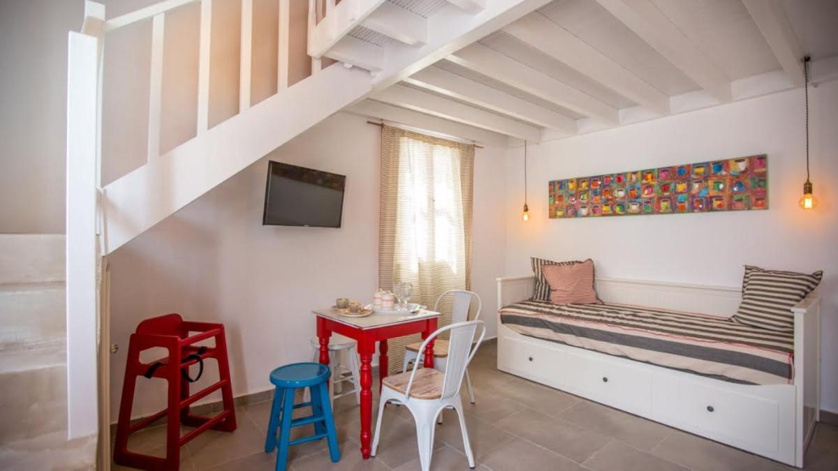Chic & Modern Apartments With Swim Access Chalki Town Exterior foto