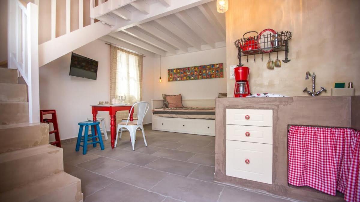 Chic & Modern Apartments With Swim Access Chalki Town Exterior foto